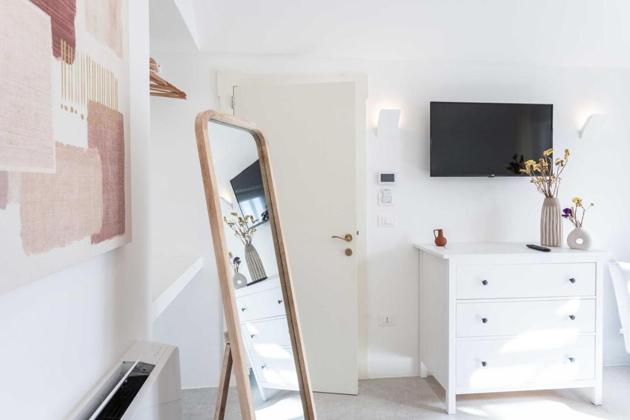 Dimora Dei Maestri-Camera Con Veranda E Bagno Privati Felline Dış mekan fotoğraf
